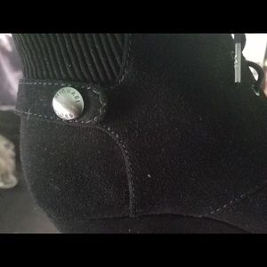 Michael Kors women’s Carrigan Wedge Suede Black .